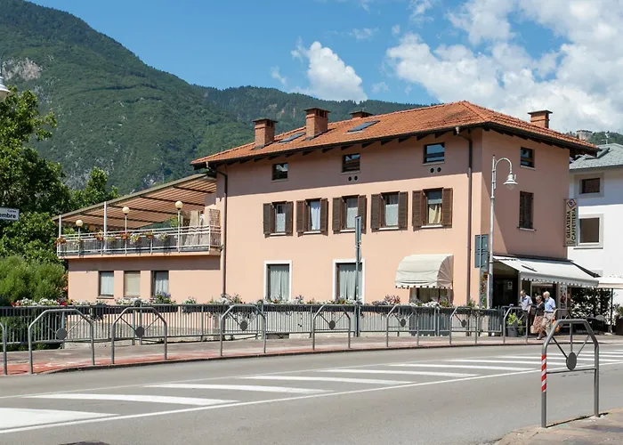 Appartamento Grande Al Ponte. Situato Vicino All\'Ospedale, Al Parco E Al Centro Citta