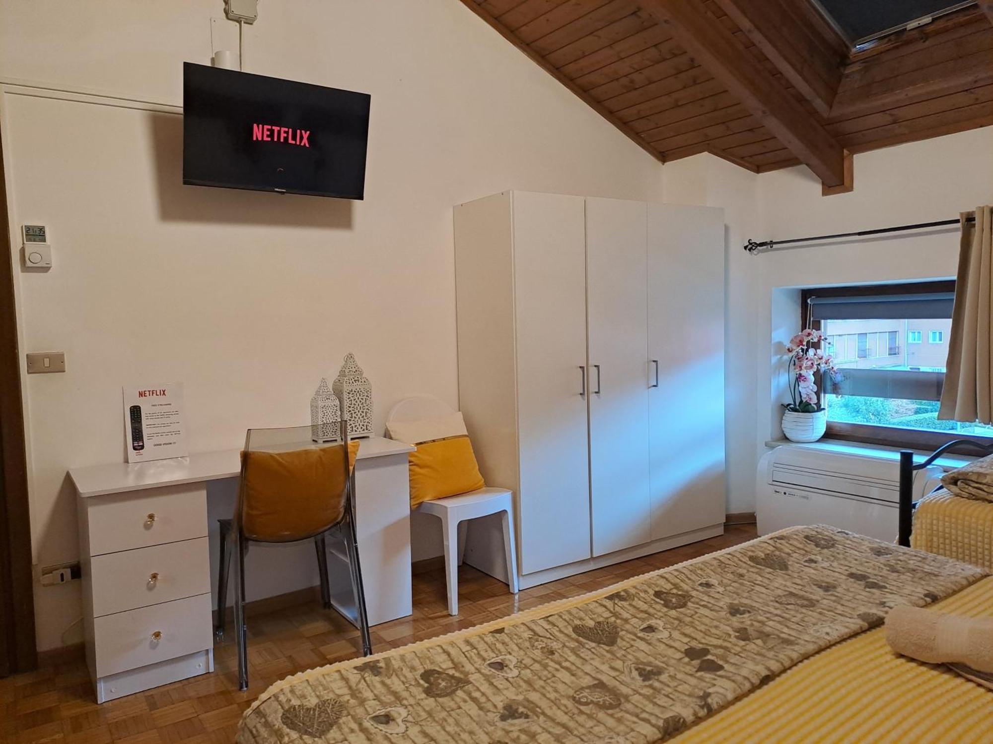 Appartement Grande Al Ponte. Situato Vicino All'ospedale, Al Parco E Al Centro *