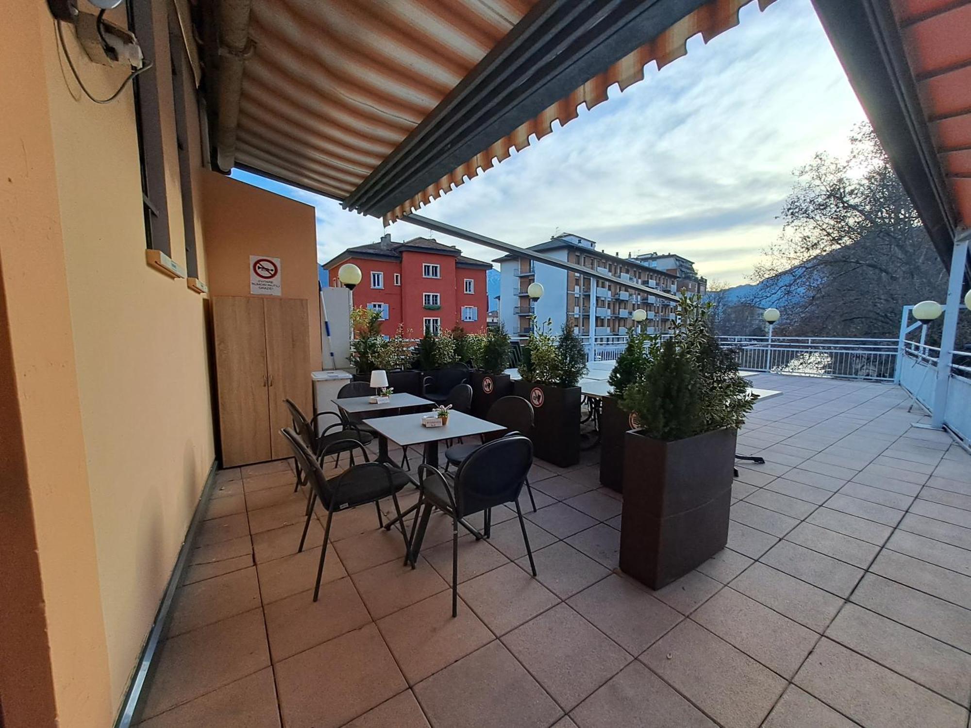 Grande Al Ponte. Situato Vicino All'ospedale, Al Parco E Al Centro Citta Apartment